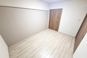 エバーグリーン金岡四号棟 712