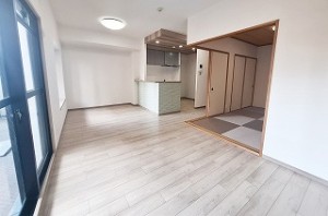 ユニライフ泉北深井駅前 403