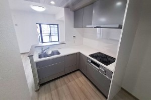 ユニライフ泉北深井駅前 403