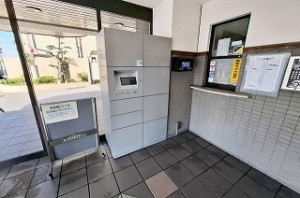 少女の赤い帽子み・な・と泉佐野