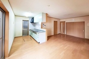 岸和田市西之内町