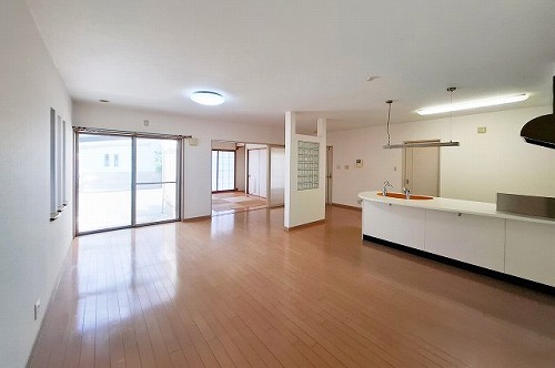 岸和田市上松町1丁目