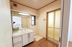 岸和田市上松町1丁目