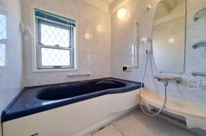 泉佐野市新安松3丁目